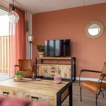 פארק נופש De Meerparel By Interhome *