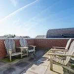 Holiday park De Meerparel By Interhome Uitgeest